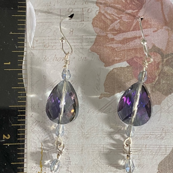 ꨄ 𝑅𝑜𝑚𝑎𝑛𝑡𝑖𝑐 𝑃𝑒𝑎𝑟 𝐸𝑎𝑟𝑟𝑖𝑛𝑔𝑠 ꨄ - Picture 2 of 3